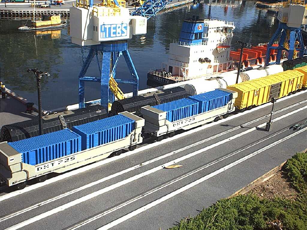 containercars-tankcars.jpg