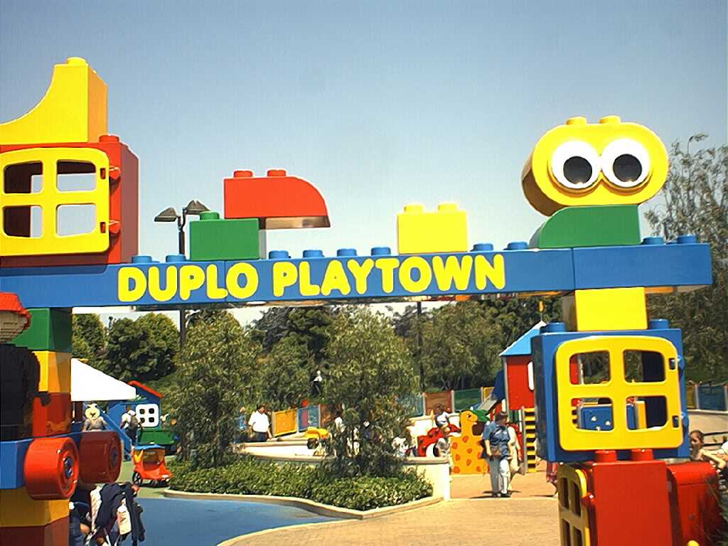 duploplaytown.jpg