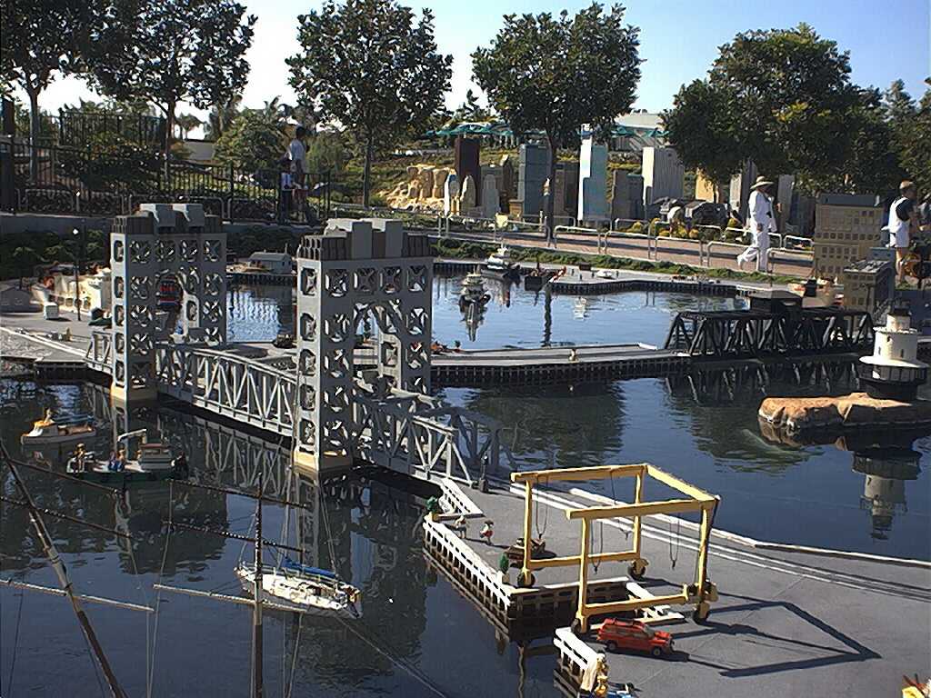 liftbridgeandboatlift.jpg