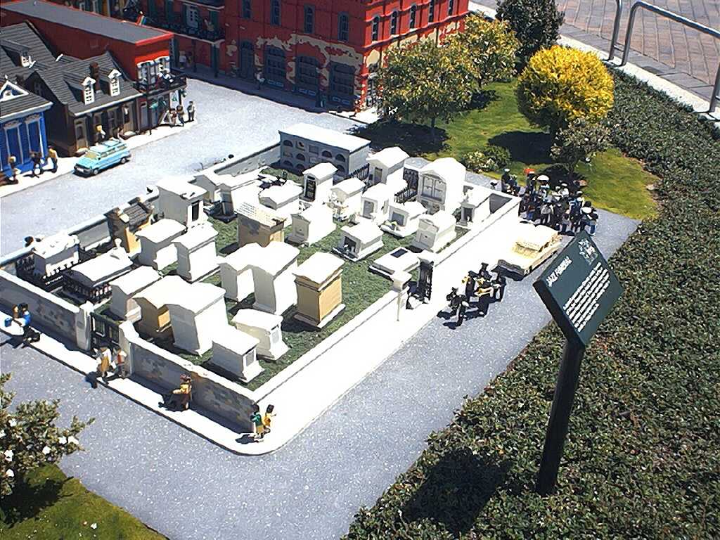 neworleansgraveyard.jpg