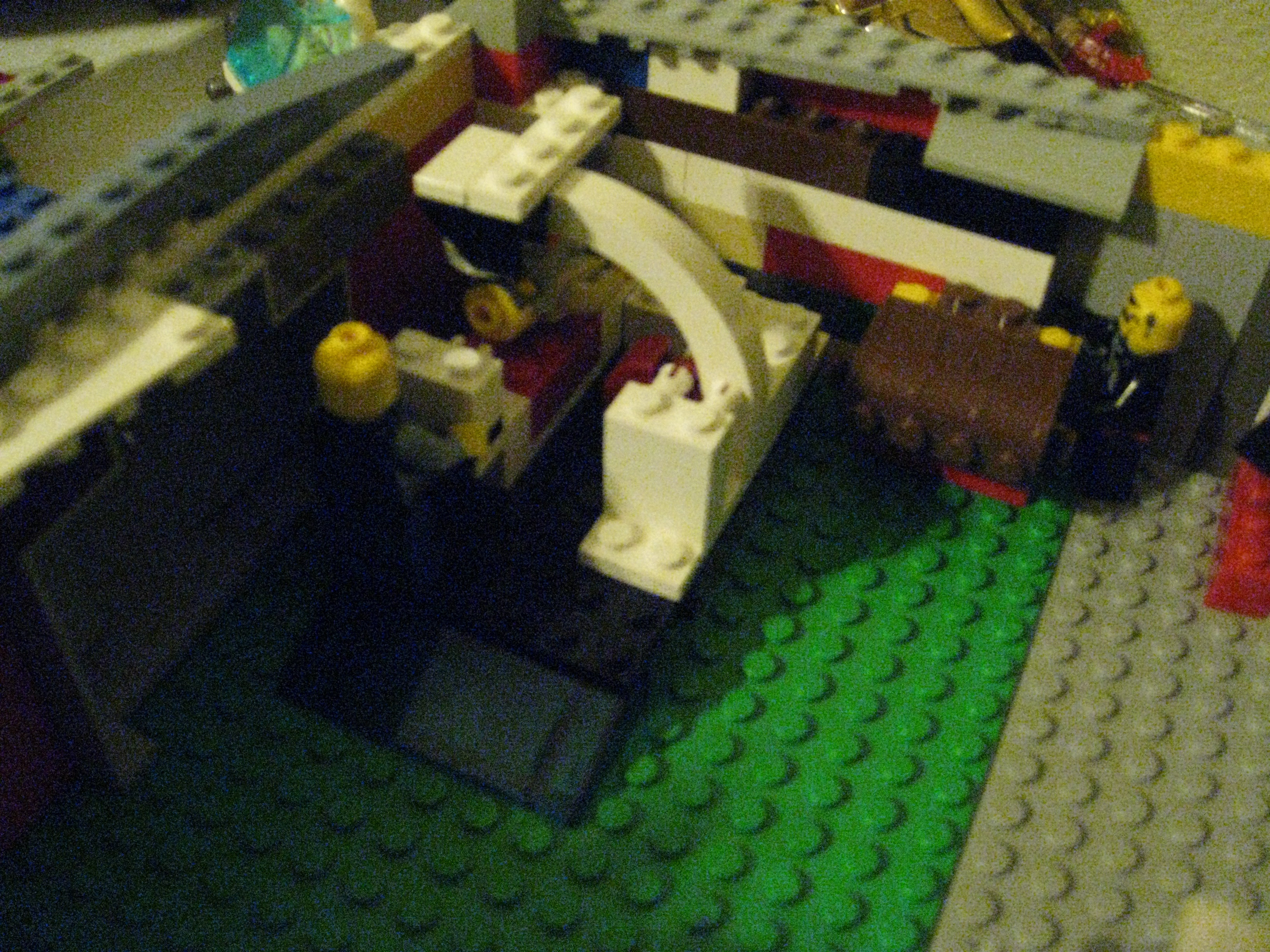 legosian_lab_005.jpg