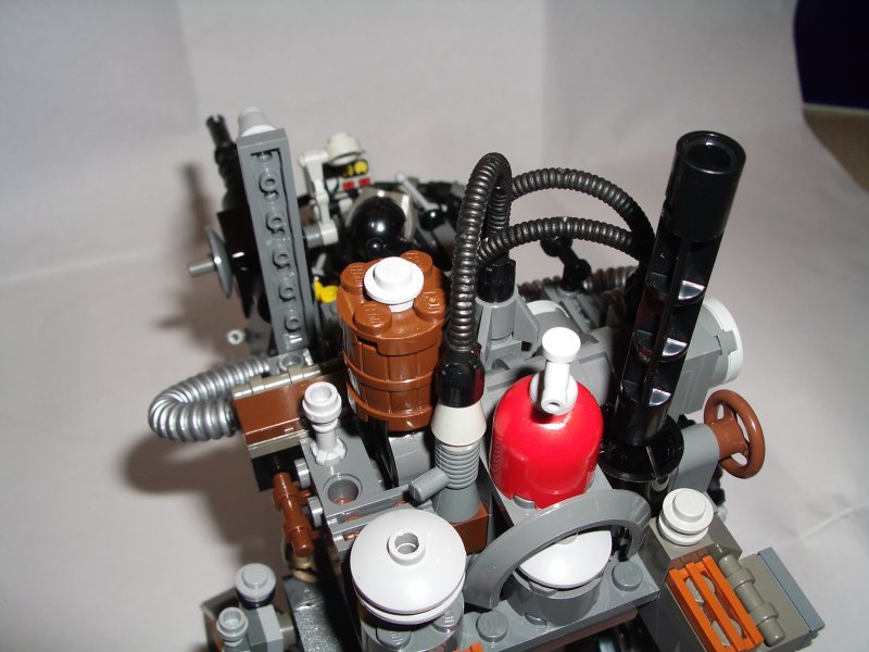 mecha3engine.jpg