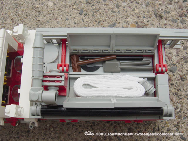 09-11-2003_engine_3-011.jpg