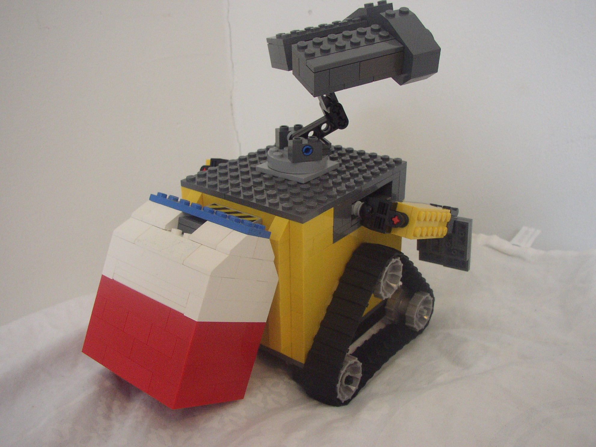 lego_wall-e_002.jpg