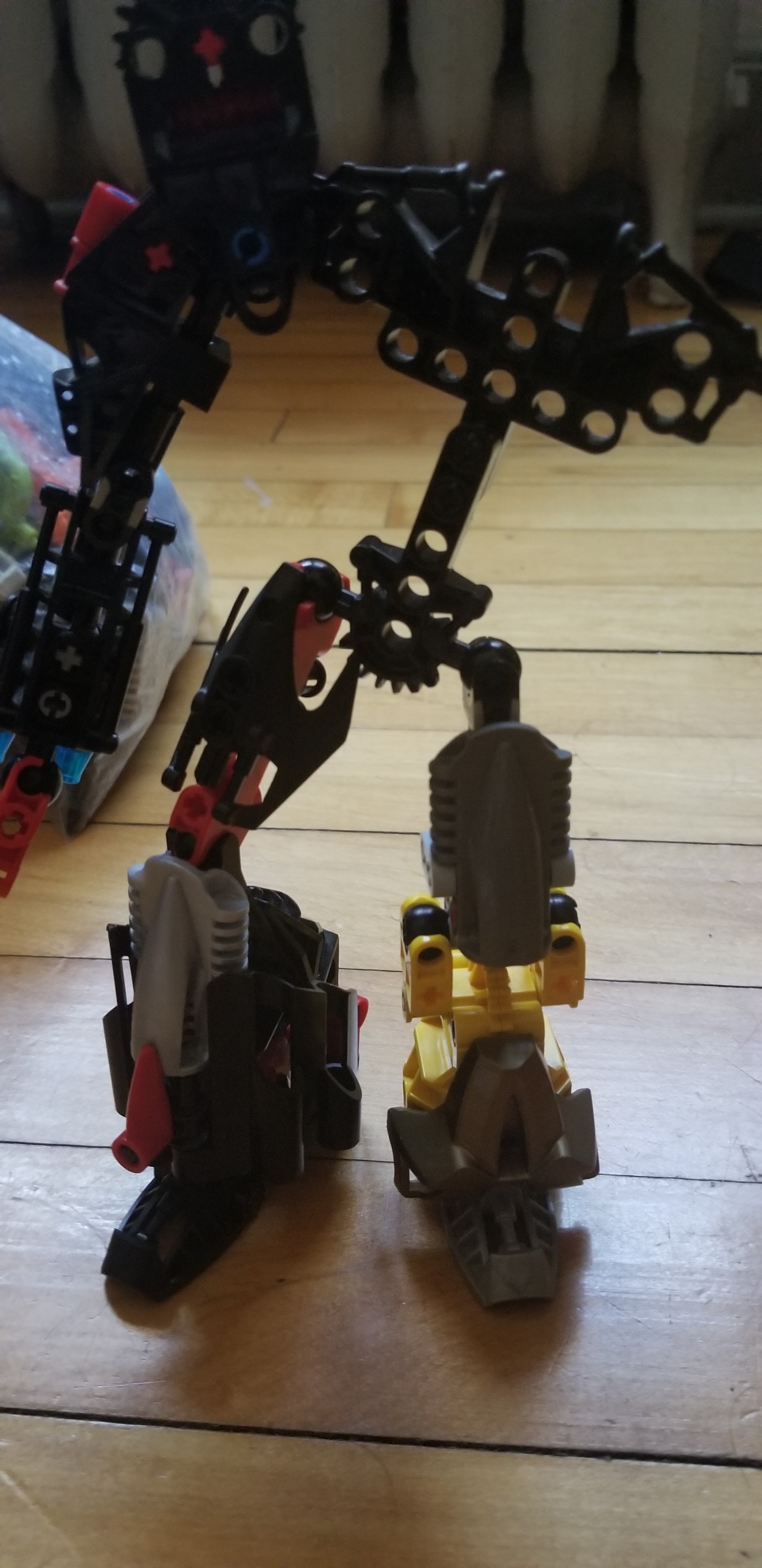gravity1v1legr-lb.jpg