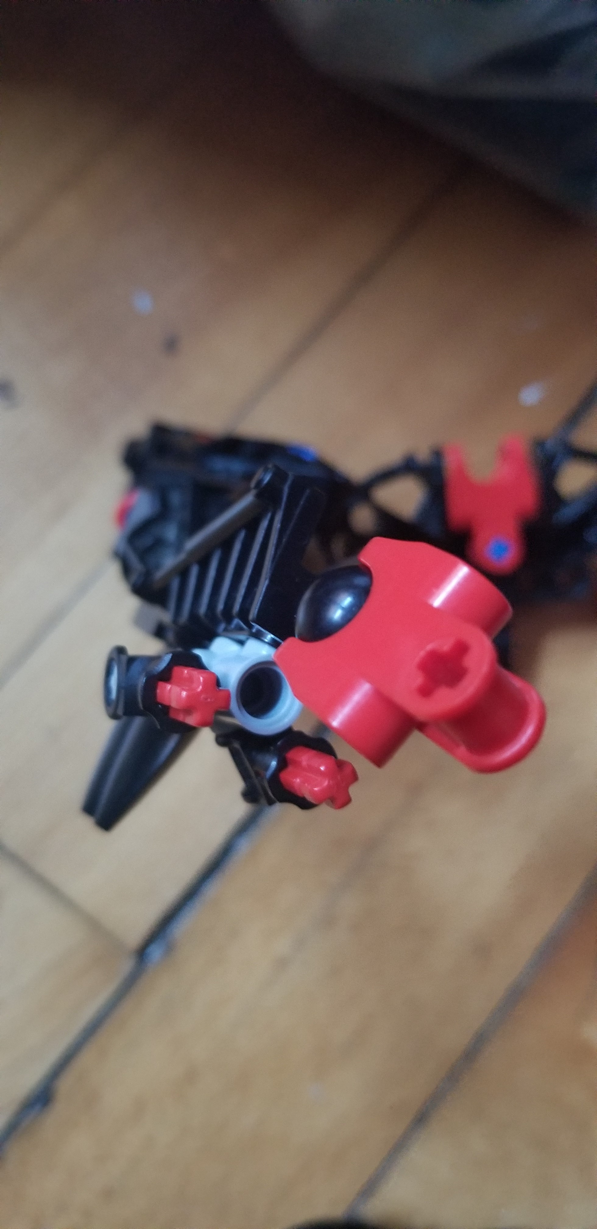 shadow1v1armre.jpg
