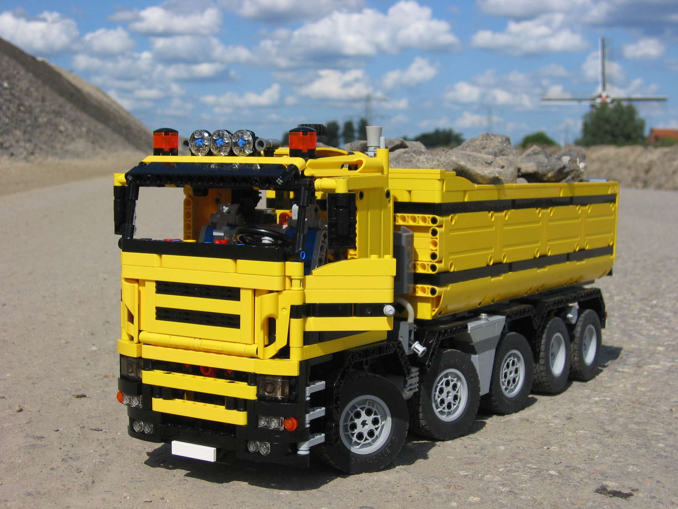 dumptruck10x4.jpg