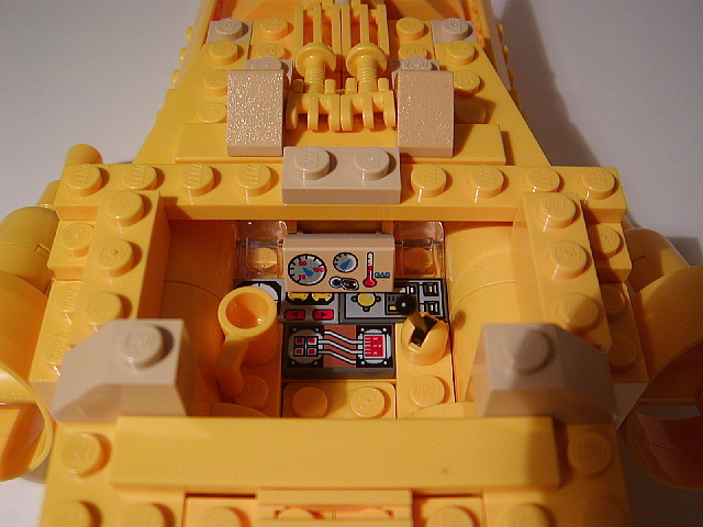 25-8anana-cockpit.jpg