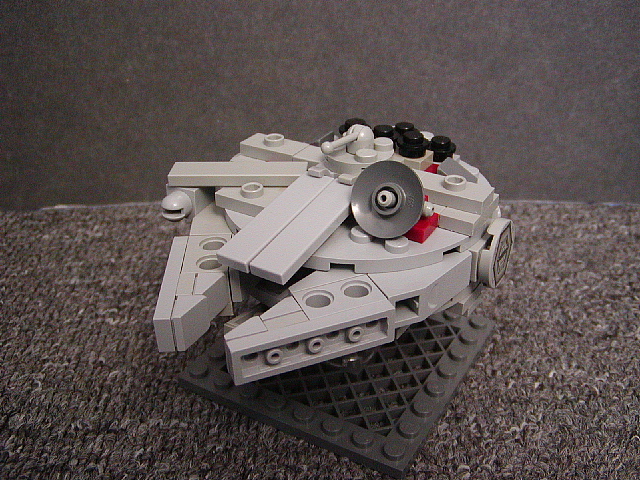 millennium_falcon_iv.jpg