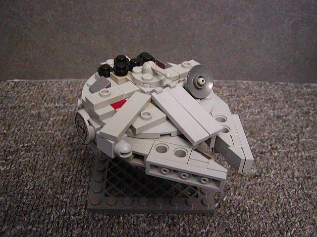 millennium_falcon_iv5.jpg