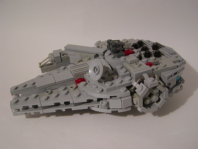 05-anh-millennium-falcon.jpg