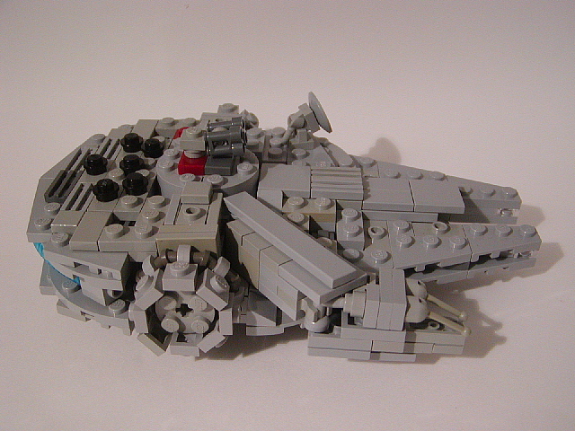 07-anh-millennium-falcon.jpg