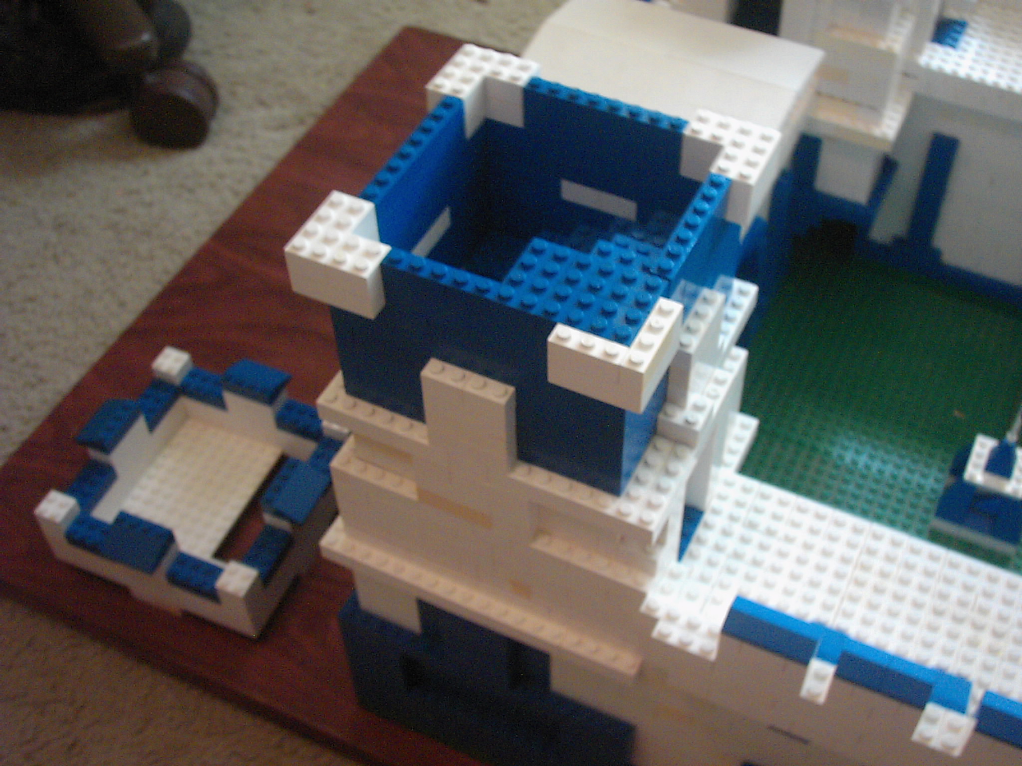 blue-white-castle-tower-middle.jpg