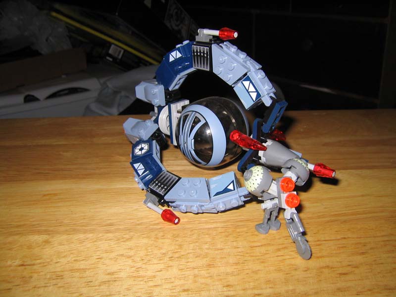 droid_tri-fighter.jpg