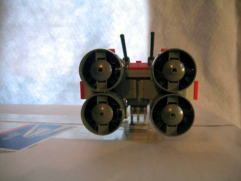 04_rear_landed.jpg
