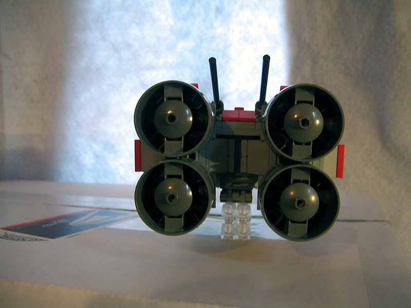 08_rear_flight.jpg