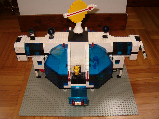 moonbasefuturon_003.jpg
