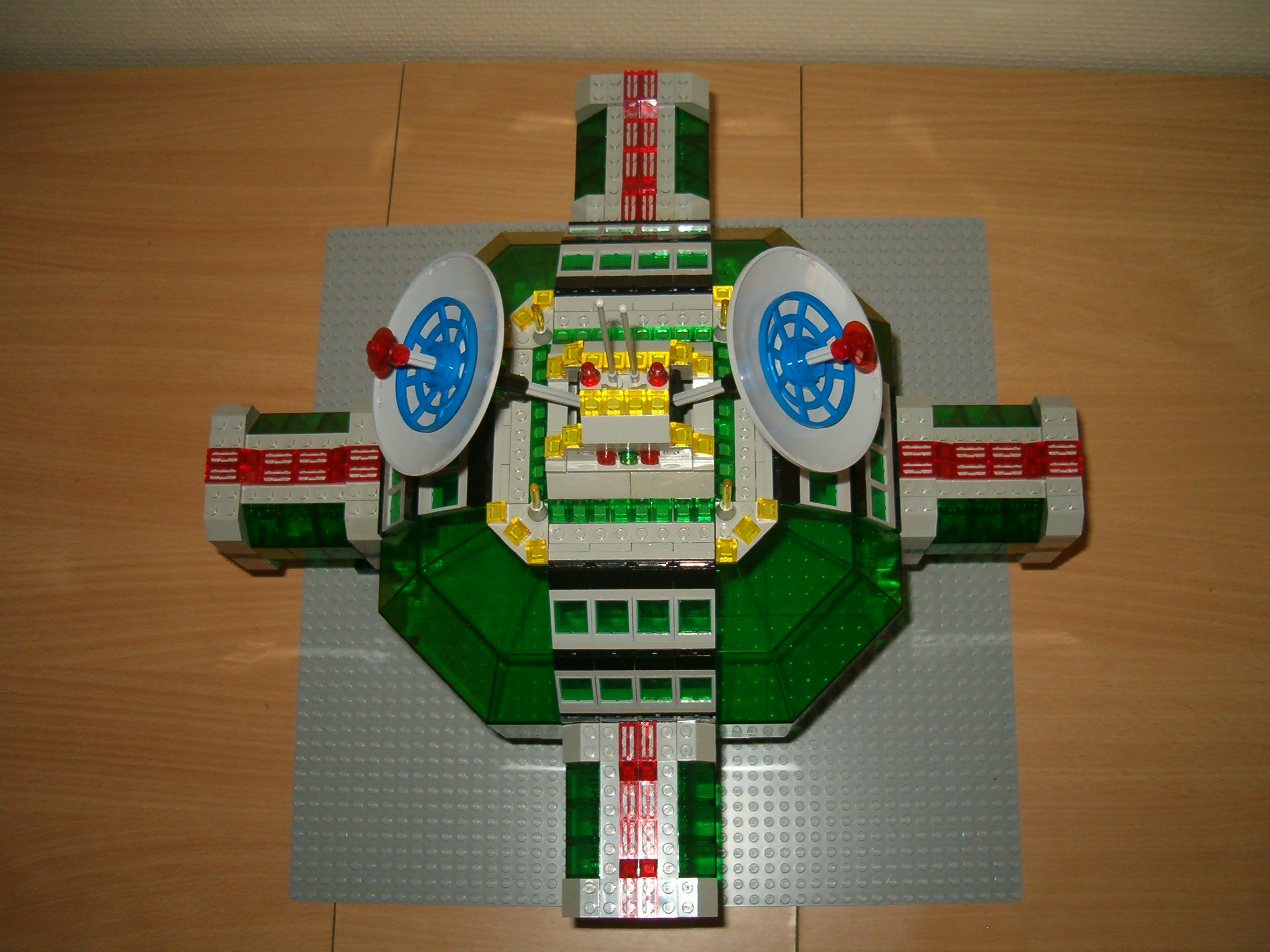 moonbasedomevert113.jpg