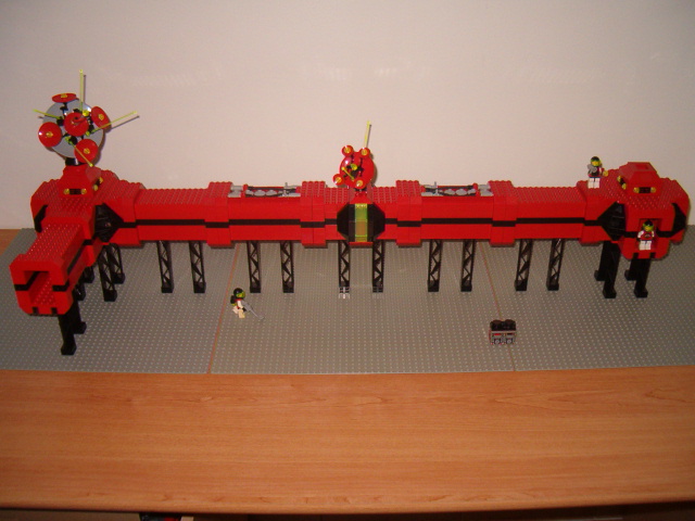 moonbasemtron20107.jpg