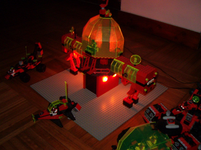 moonbaselum_002.jpg