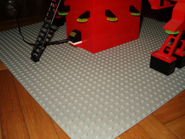moonbasemtronelec_011.jpg