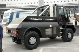 unimog_black_2.jpg