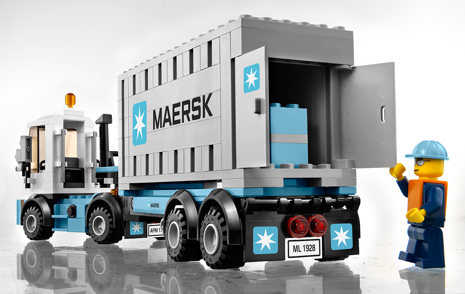 maersk_container_train_10219-11.jpg