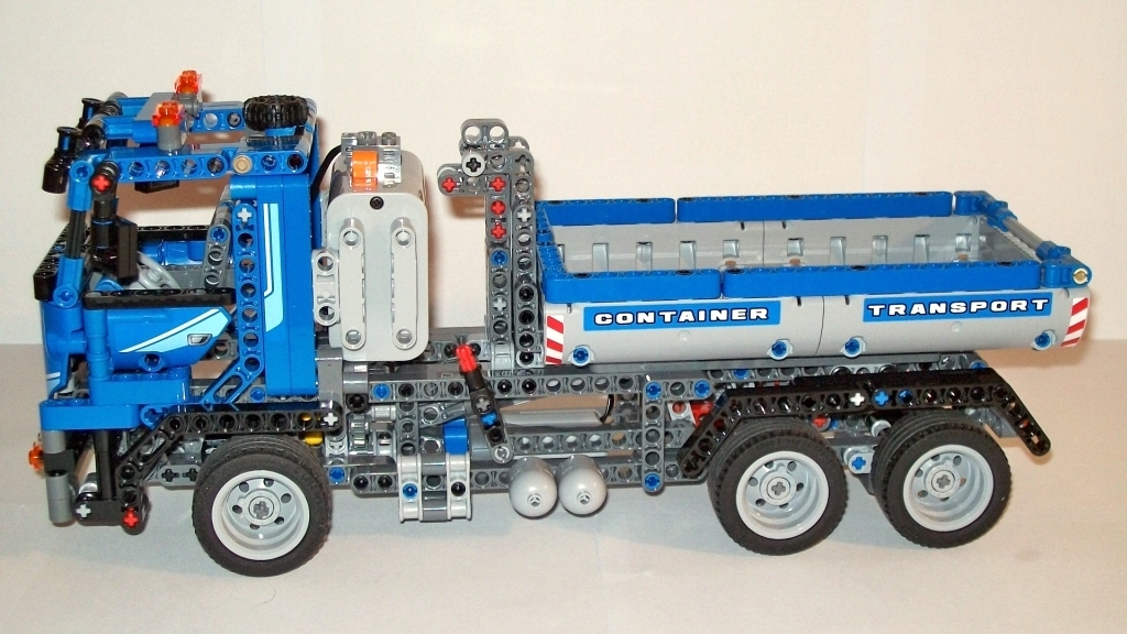container_truck_-_012.jpg