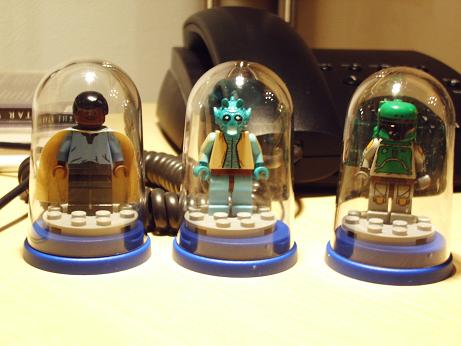 minifig_display_cases.jpg