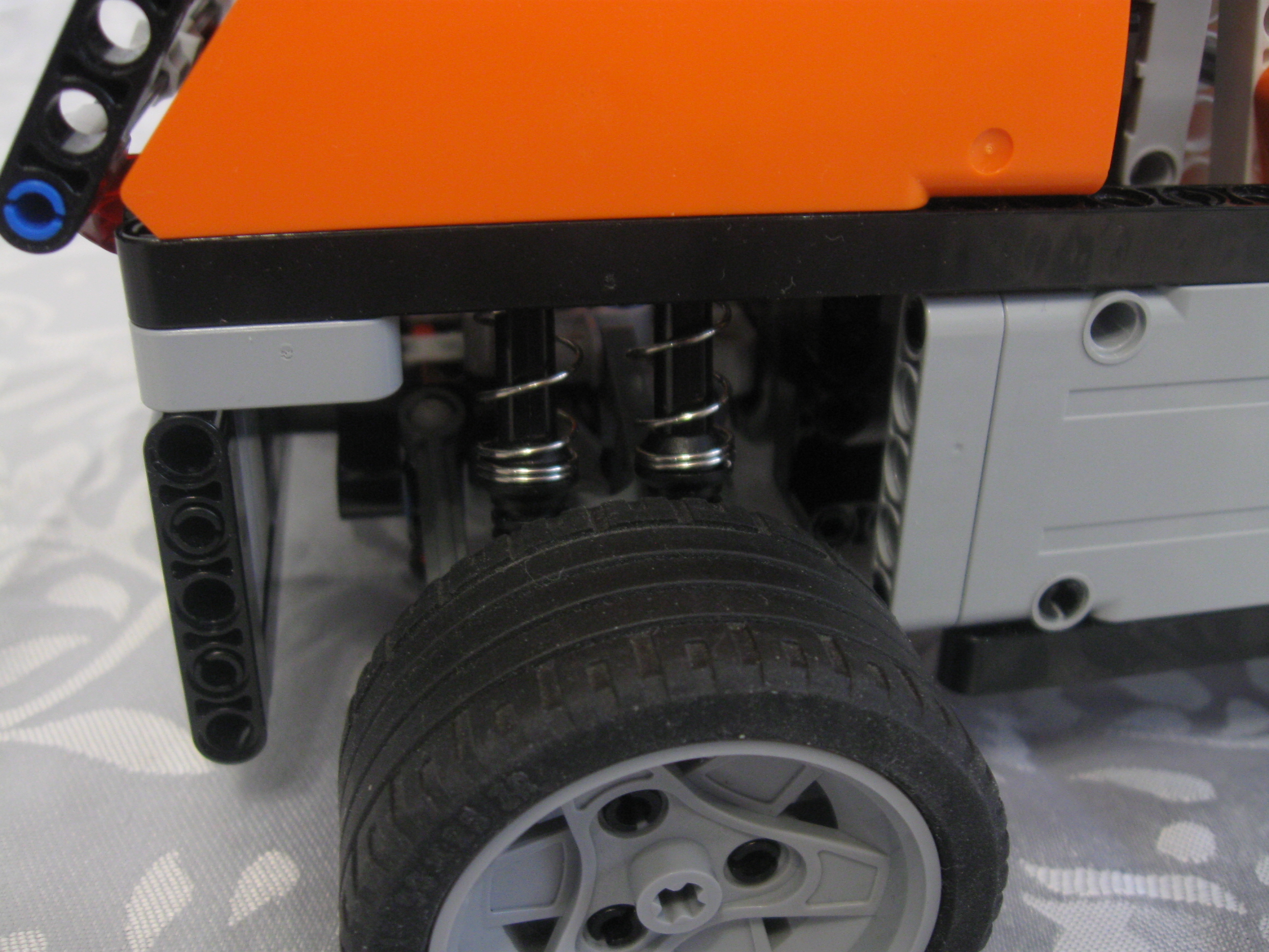 lego_car_2012_012.jpg