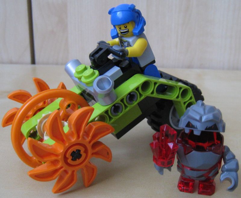 8956_-_stone_chopper.jpg