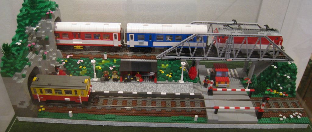 trains_02.jpg