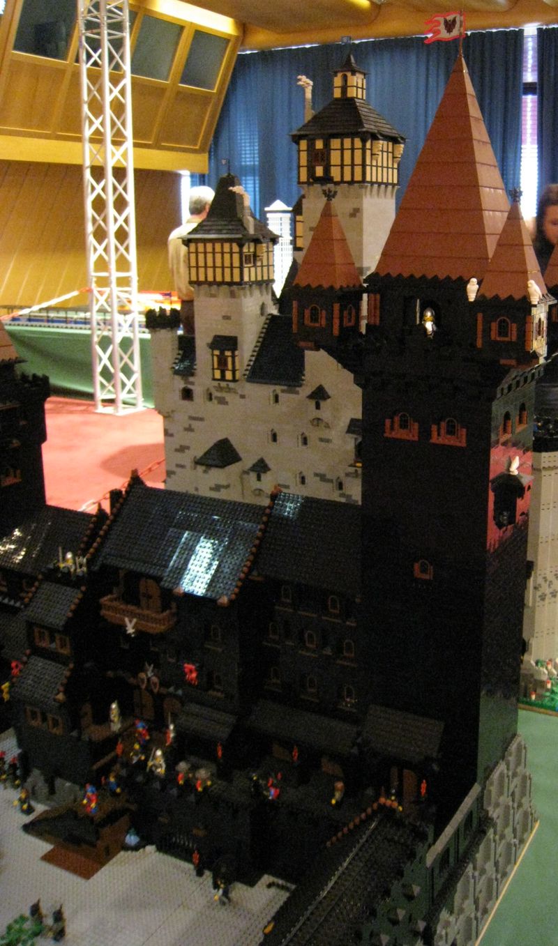 black_castle_03.jpg