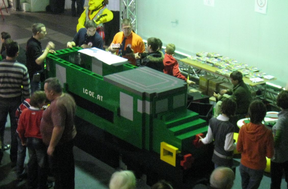 maxi_loco_building_11.jpg