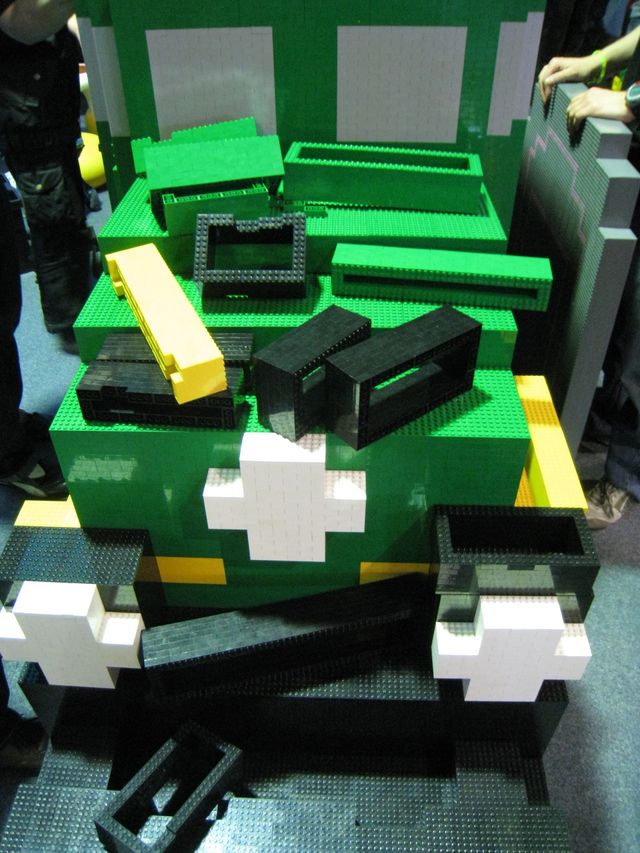 maxi_loco_building_16.jpg