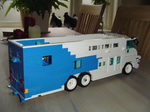 motorhome_001.jpg