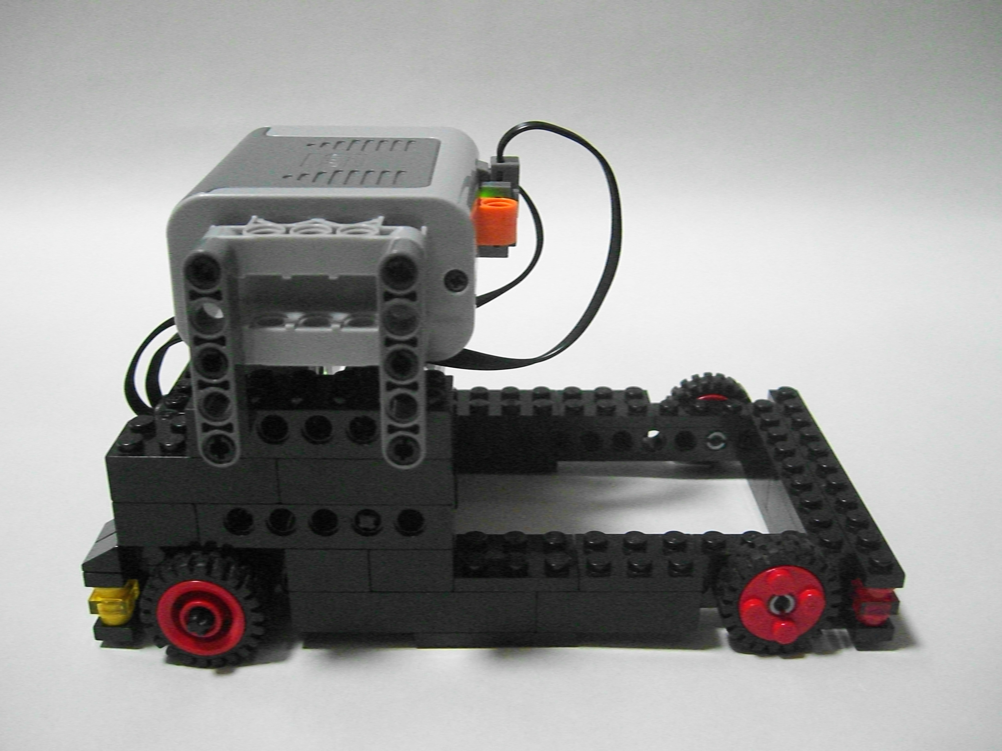 lc-220_07.jpg