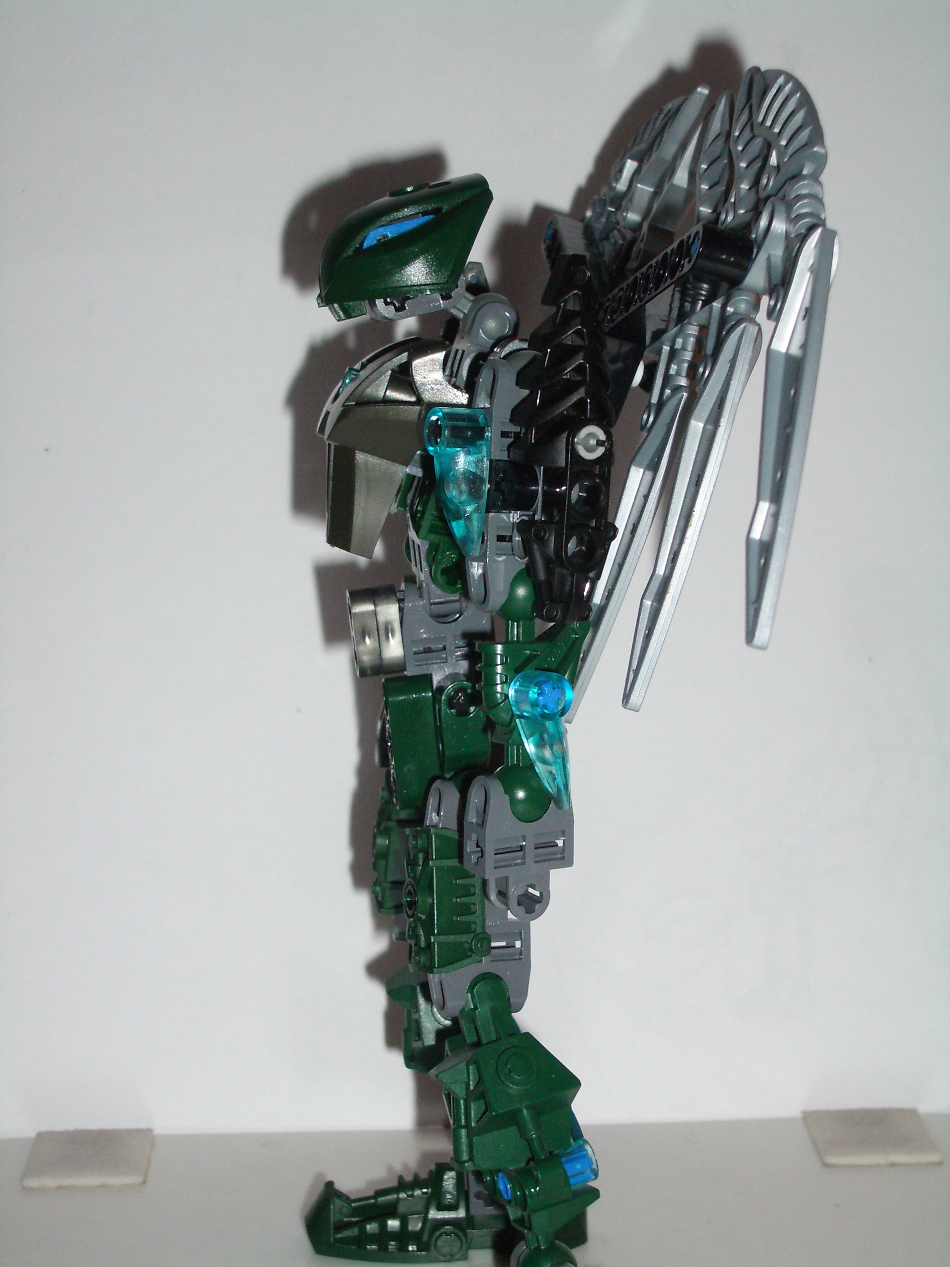toa_hawk_side.jpg