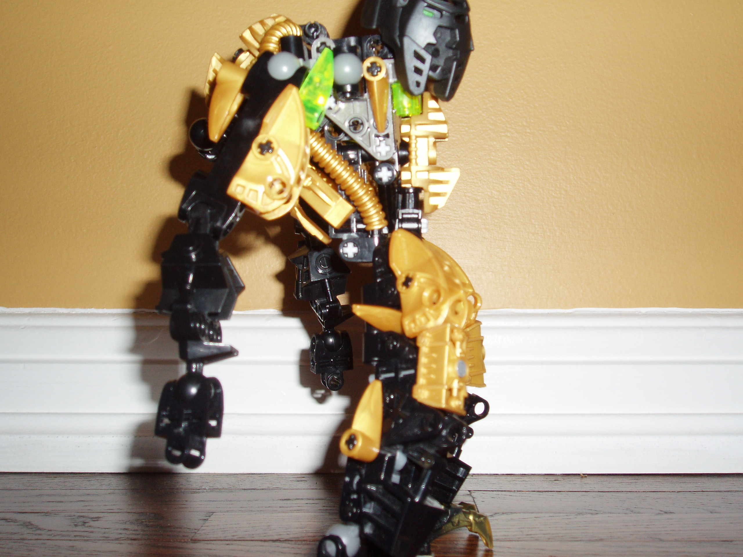 makuta2.jpg