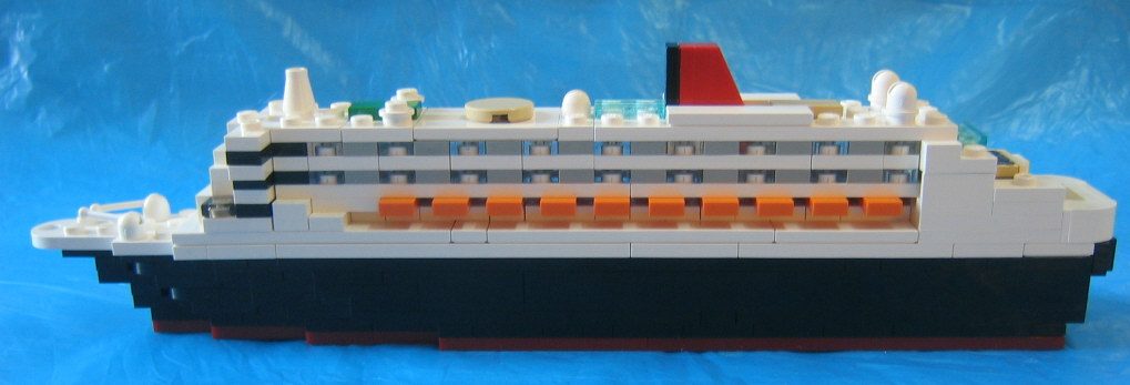 queen_mary_2_03.jpg