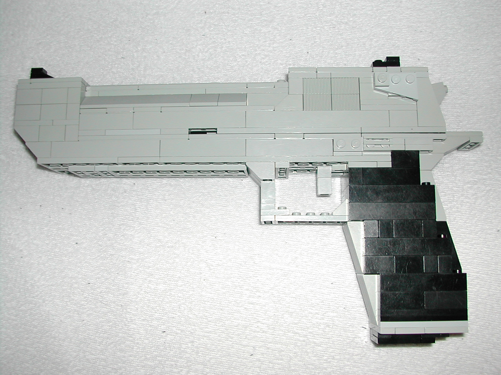 desert_eagle_2.jpg