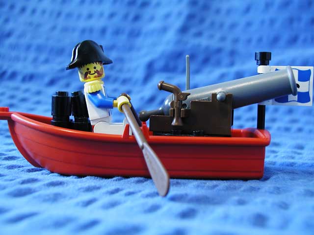 governors-broadsides-boat.jpg