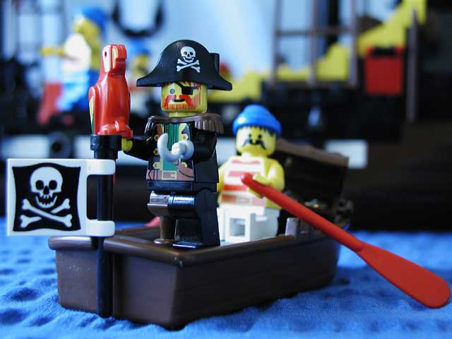 pirate-ship-dark-shark.jpg