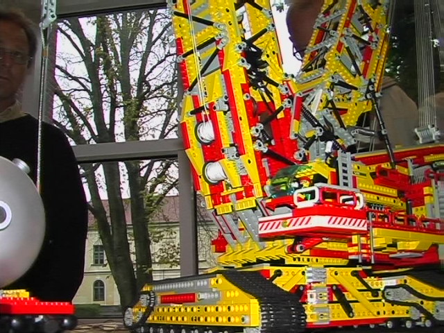 lego_crane_pic_10.jpg