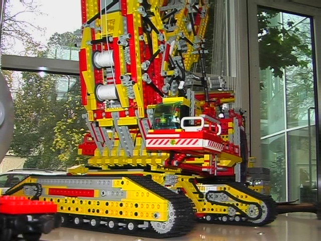 lego_crane_pic_13.jpg