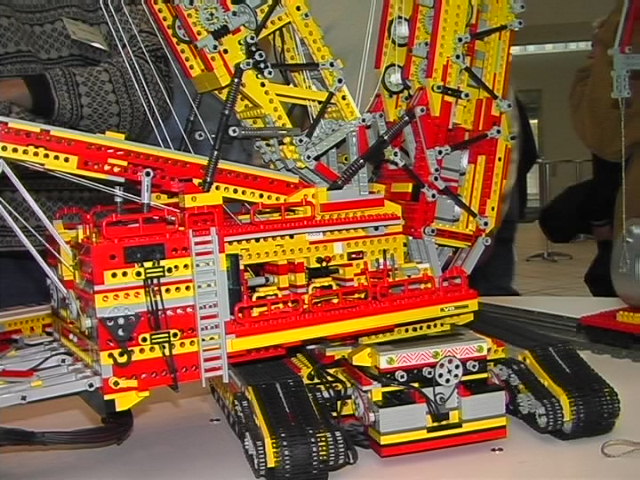 lego_crane_pic_2.jpg
