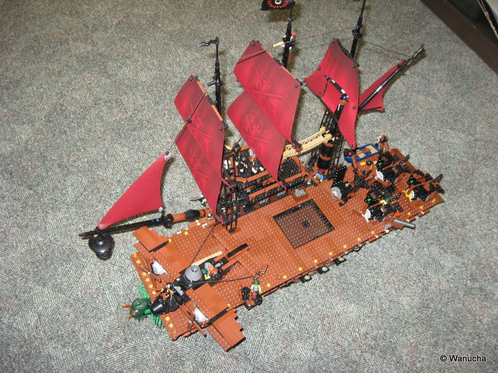 pirate_carrier44.jpg