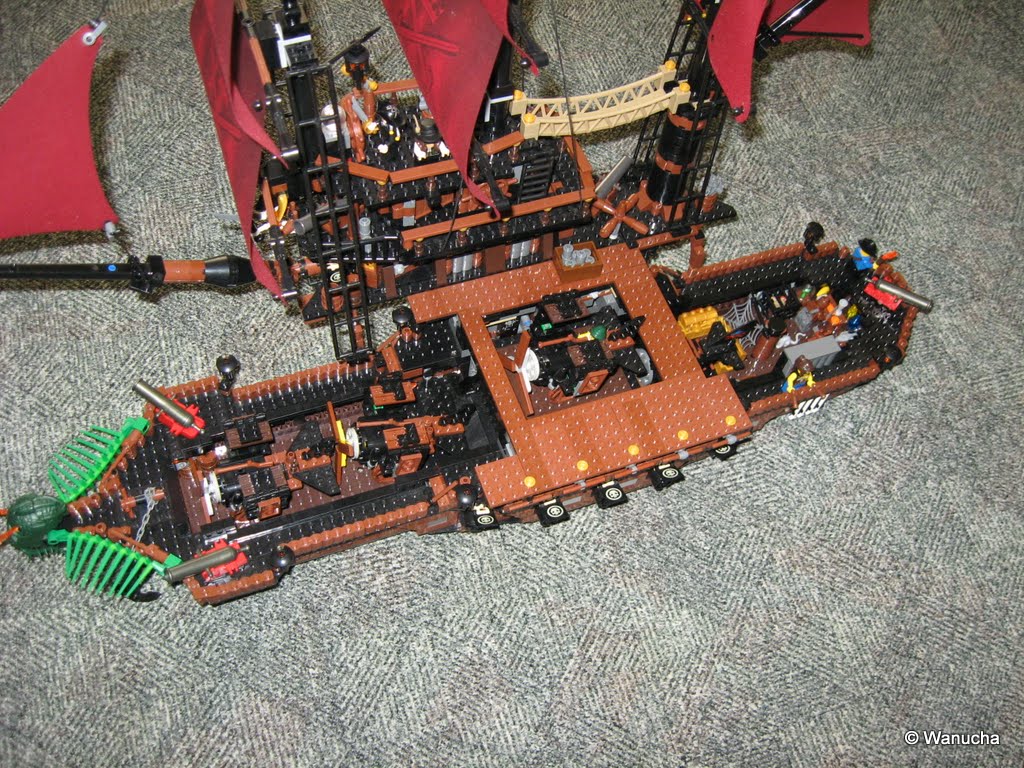 pirate_carrier46.jpg