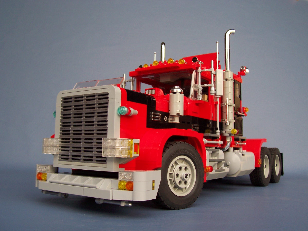 241006_big_red_black_rig_truck_030.jpg