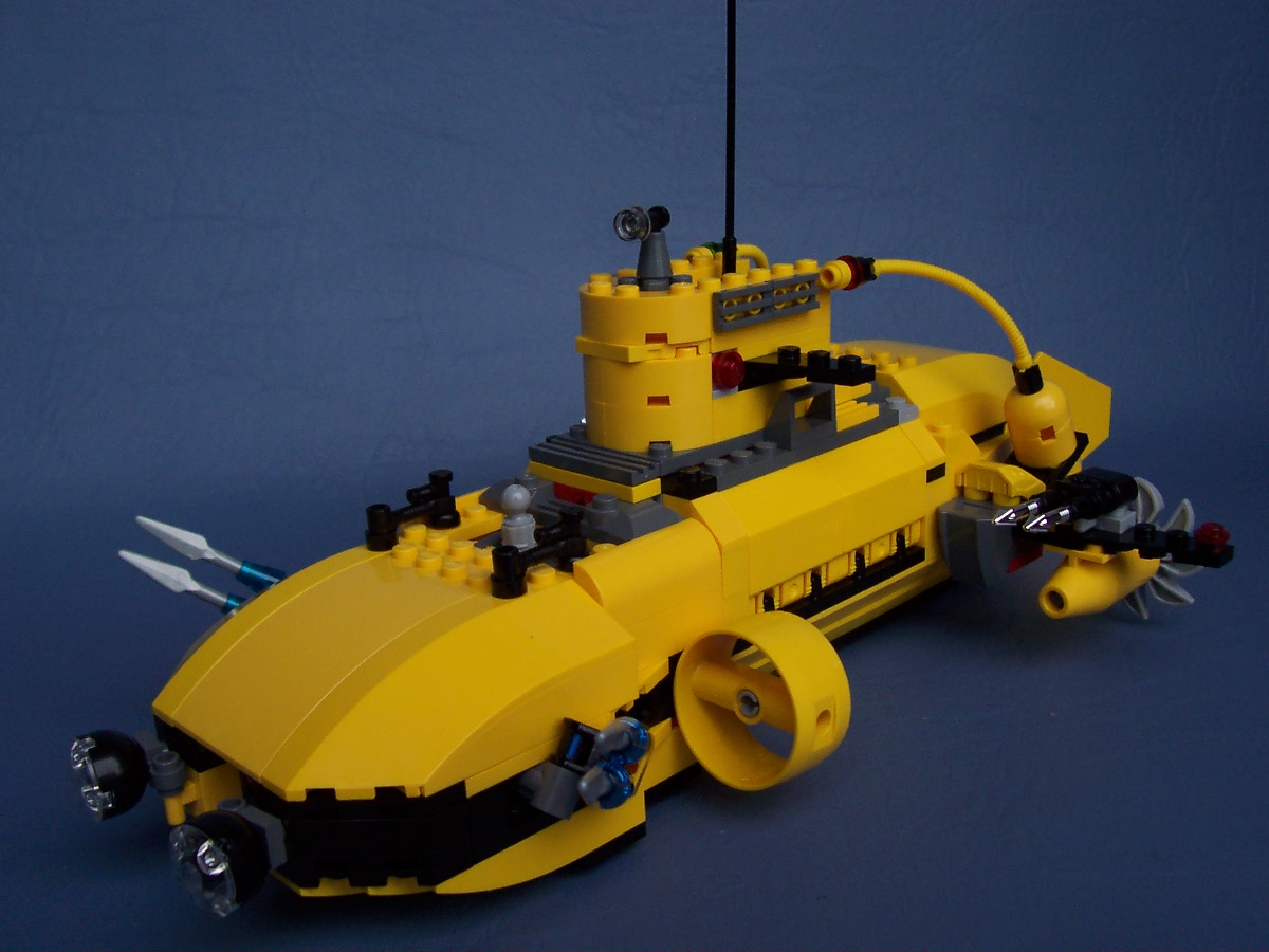 7774-aqua-raiders_003.jpg